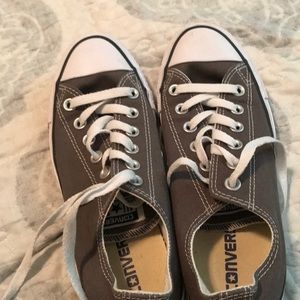 Grey converse size 7